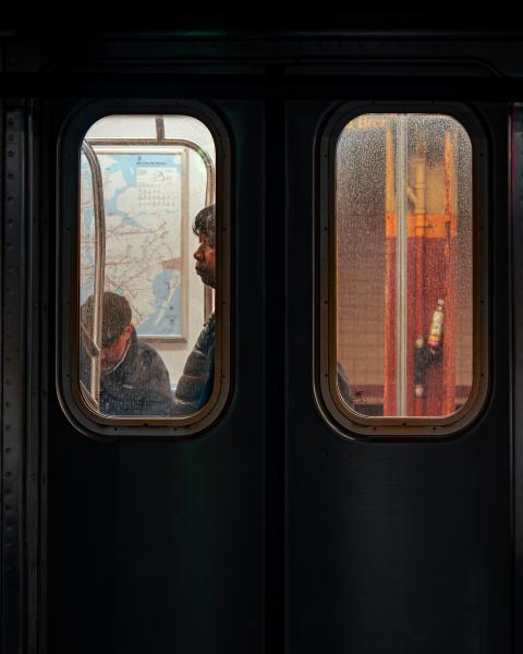 The Commute Gaze